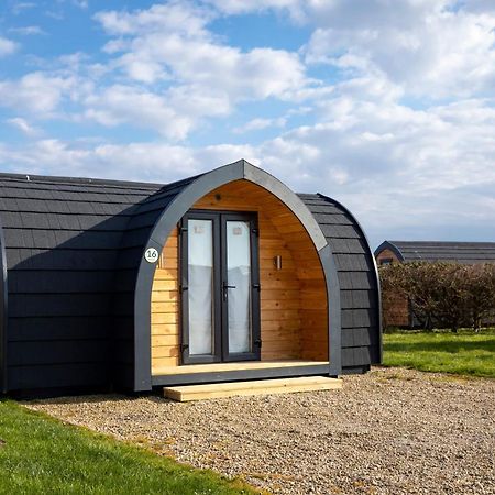Hotel Camping Pods, Dovercourt Holiday Park Harwich Exterior foto
